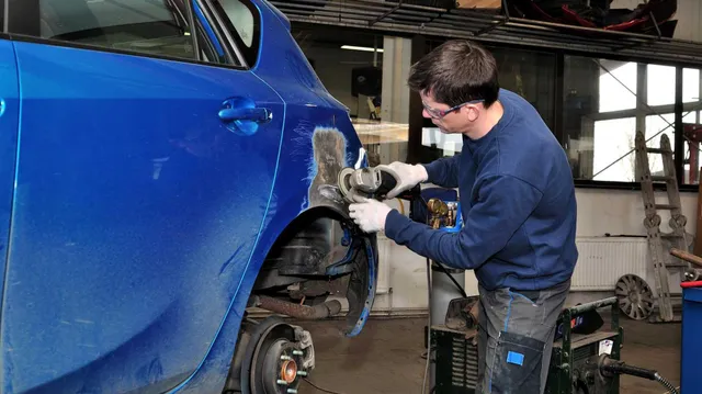 DENT, PAINT & BODY REPAIR